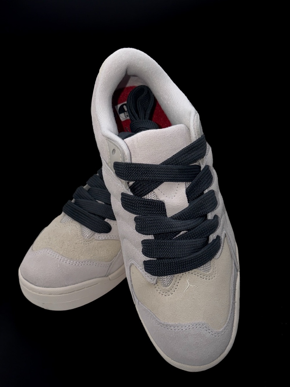 Jordan Session size 8 new in box